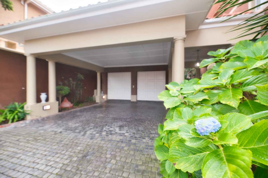 4 Bedroom Property for Sale in Kwaaiwater Western Cape